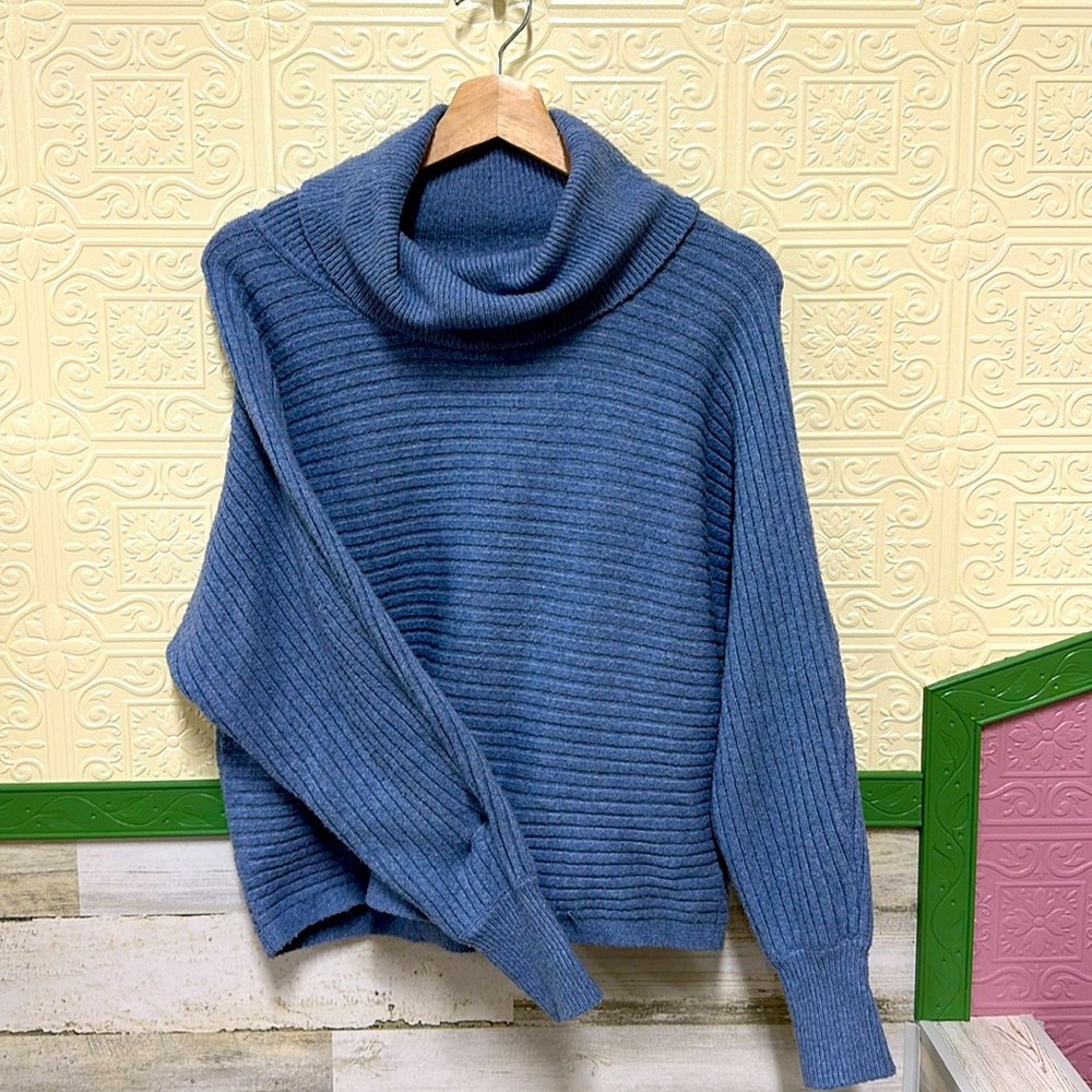 Pink Rose Sweater with oversized arms